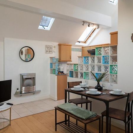 Victorian Elegance At Kingscliffe, Sleeps 17 Villa Manchester Eksteriør bilde