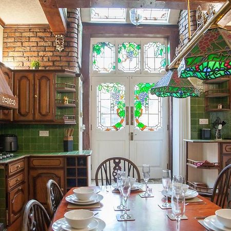 Victorian Elegance At Kingscliffe, Sleeps 17 Villa Manchester Eksteriør bilde