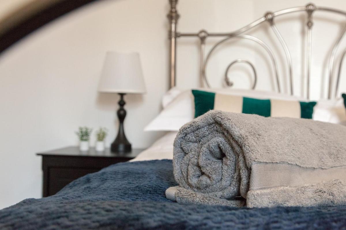 Victorian Elegance At Kingscliffe, Sleeps 17 Villa Manchester Eksteriør bilde