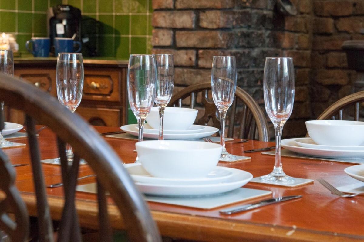 Victorian Elegance At Kingscliffe, Sleeps 17 Villa Manchester Eksteriør bilde