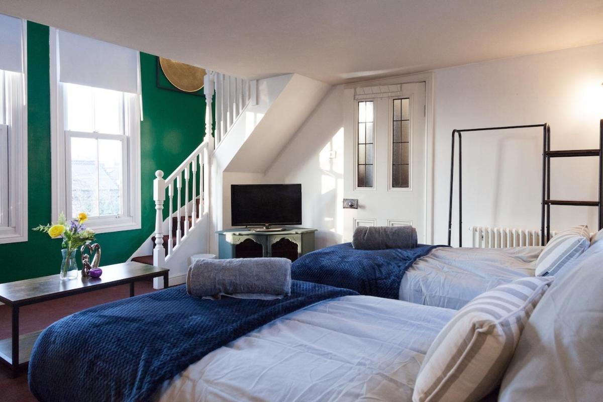 Victorian Elegance At Kingscliffe, Sleeps 17 Villa Manchester Eksteriør bilde