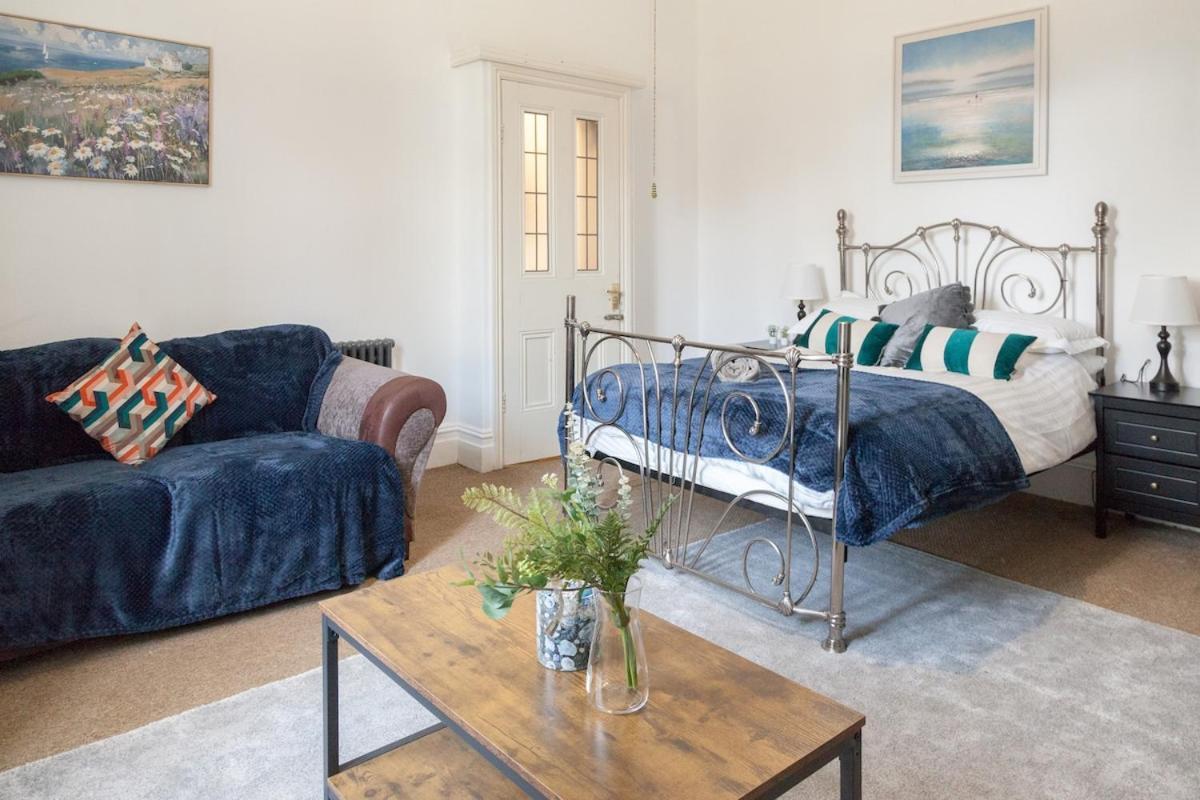Victorian Elegance At Kingscliffe, Sleeps 17 Villa Manchester Eksteriør bilde