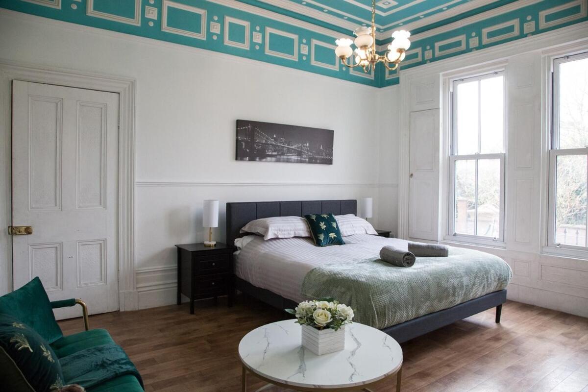 Victorian Elegance At Kingscliffe, Sleeps 17 Villa Manchester Eksteriør bilde