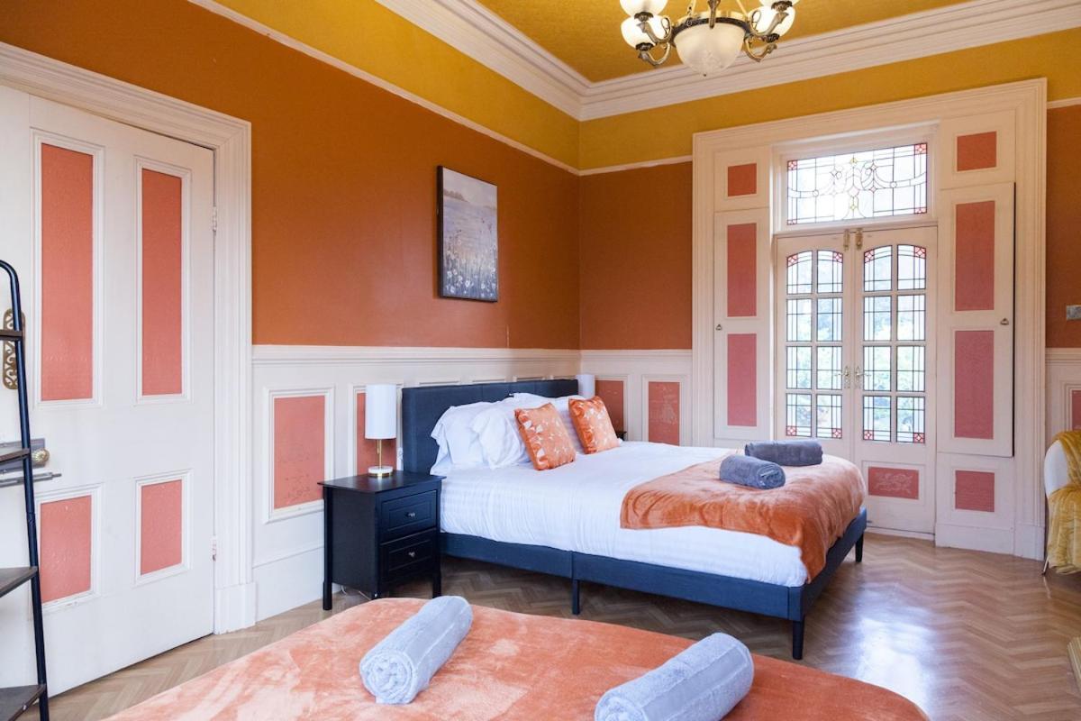Victorian Elegance At Kingscliffe, Sleeps 17 Villa Manchester Eksteriør bilde
