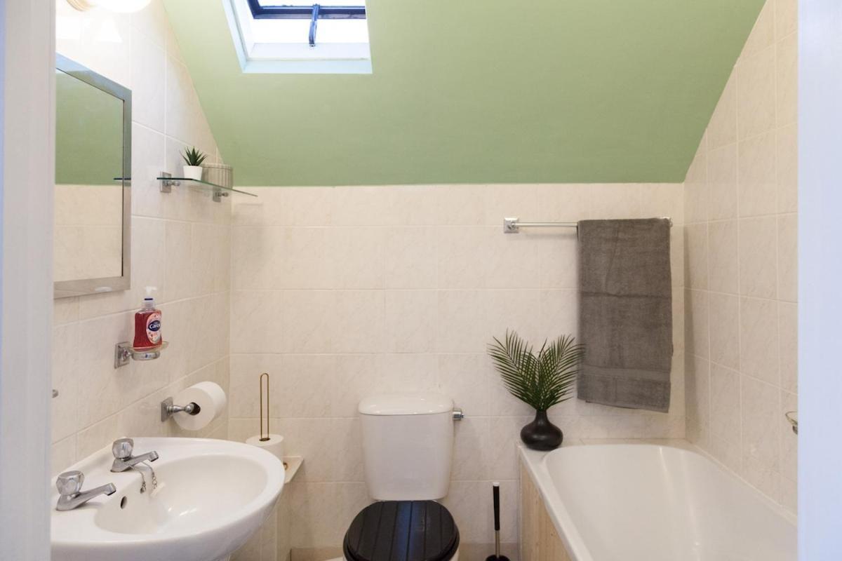 Victorian Elegance At Kingscliffe, Sleeps 17 Villa Manchester Eksteriør bilde
